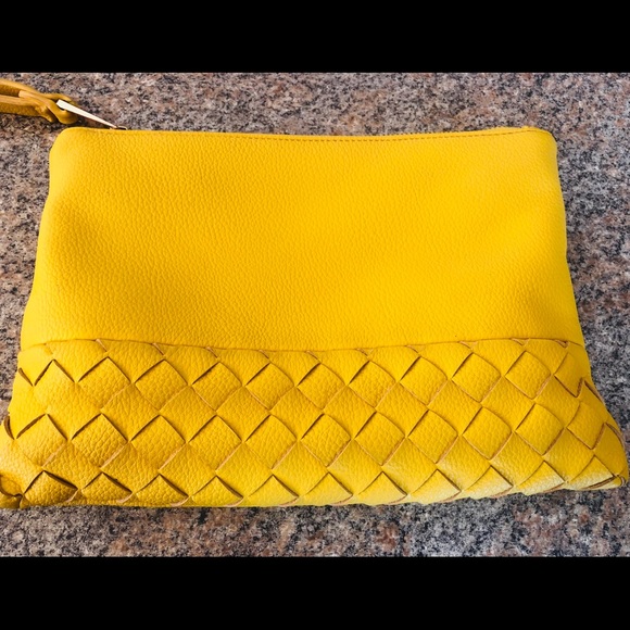 Street Level Handbags - Street Level Lyna Woven Yellow Clutch